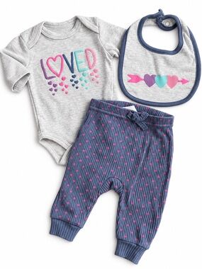 Mon Cheri - LOVED 💕 baby set - pants, onesie & bib